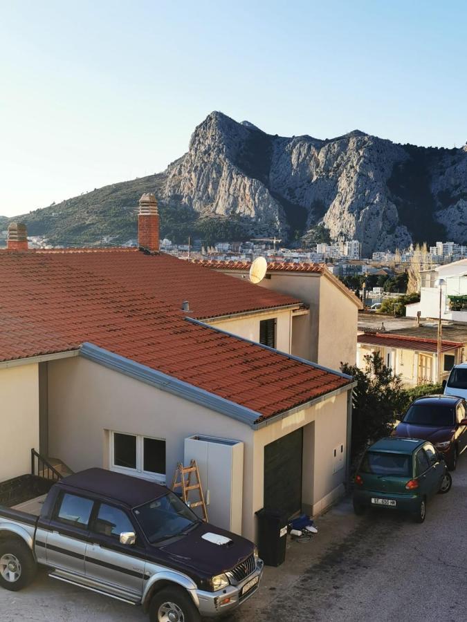 Apartment Vista Omiš Esterno foto
